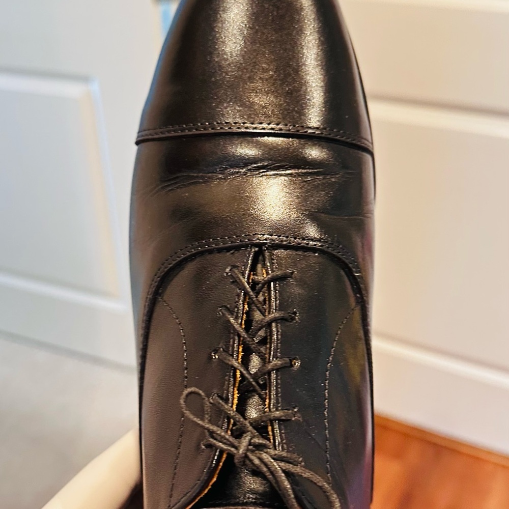Classic Black Leather Men's Dress Shoes - Picture 7 of 15